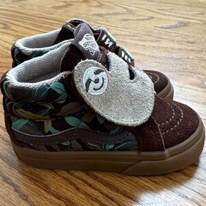 Vans Toddler Sloth Sneakers - size 5